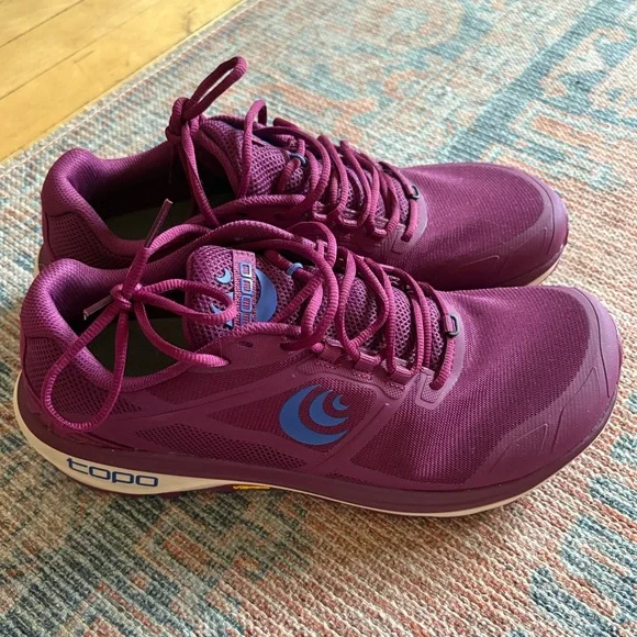 Topo Athletic Terraventure 4 trail runners women’s 11m berry/violet - Picture 4 of 5